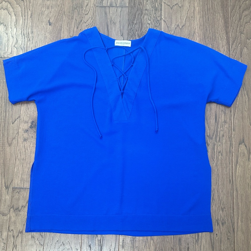 Pants Store blue top size large NWOT